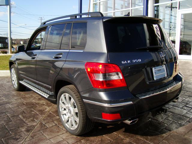 2011 Mercedes-Benz GLK Class C230 1.8K