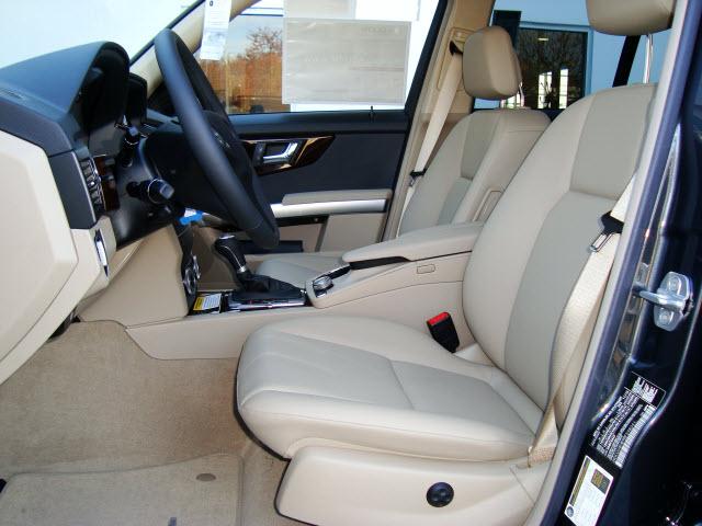 2011 Mercedes-Benz GLK Class C230 1.8K