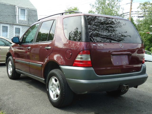 1998 Mercedes-Benz M-Class AWD Wagon Automatic VERY NICE