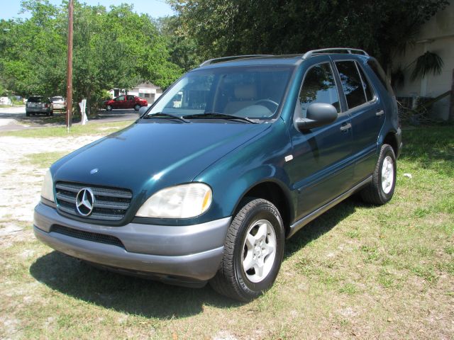 1998 Mercedes-Benz M-Class AWD Wagon Automatic VERY NICE