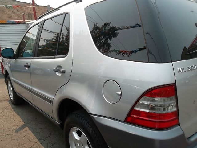 1998 Mercedes-Benz M-Class AWD Wagon Automatic VERY NICE