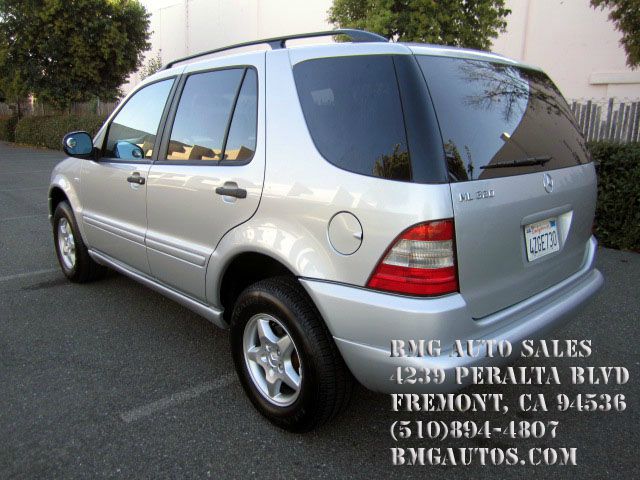 1999 Mercedes-Benz M-Class AWD Wagon Automatic VERY NICE