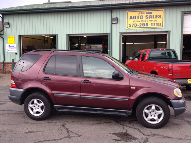 1999 Mercedes-Benz M-Class AWD Wagon Automatic VERY NICE