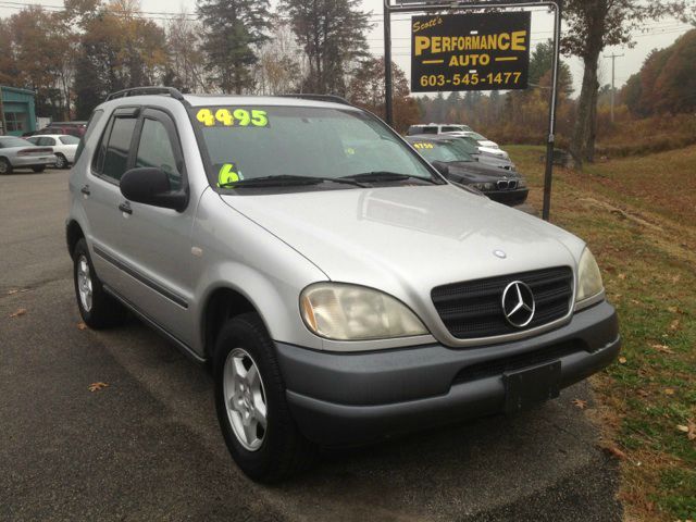 1999 Mercedes-Benz M-Class AWD Wagon Automatic VERY NICE