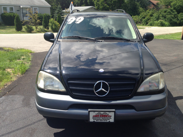 1999 Mercedes-Benz M-Class AWD Wagon Automatic VERY NICE