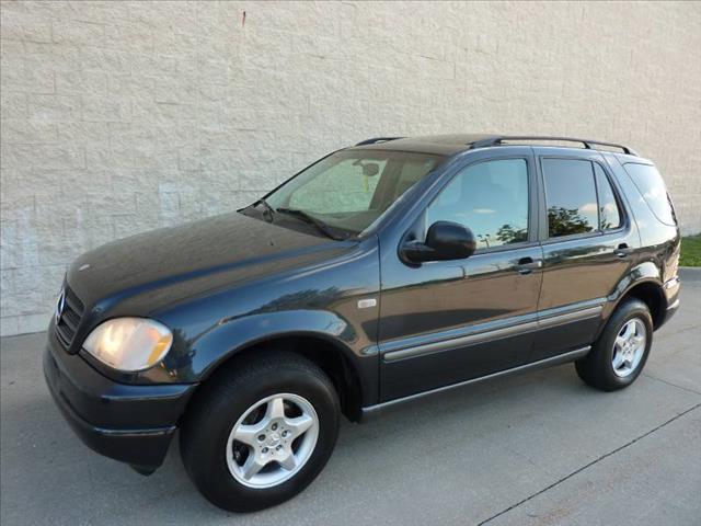 1999 Mercedes-Benz M-Class EX - DUAL Power Doors