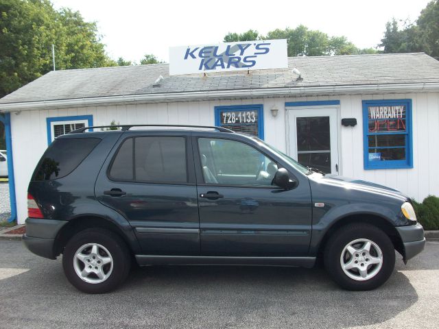 1999 Mercedes-Benz M-Class AWD Wagon Automatic VERY NICE