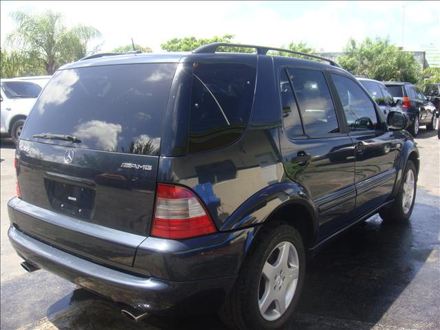 2000 Mercedes-Benz M-Class SLT Crew Cab Long Bed 4WD