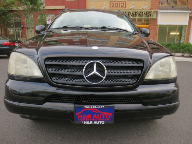 2000 Mercedes-Benz M-Class AWD Wagon Automatic VERY NICE