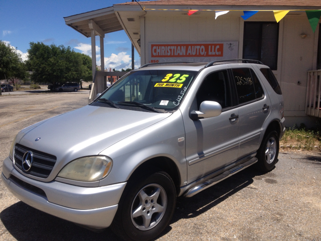 2000 Mercedes-Benz M-Class AWD Wagon Automatic VERY NICE