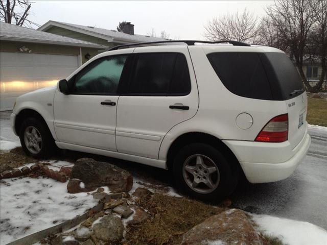 2000 Mercedes-Benz M-Class Unknown