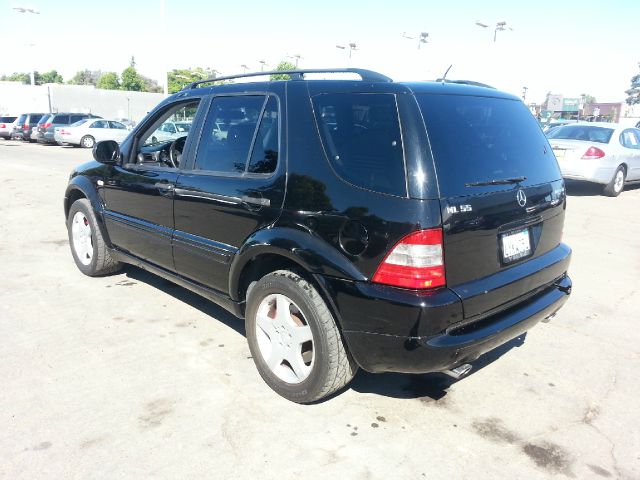 2000 Mercedes-Benz M-Class SLT Crew Cab Long Bed 4WD