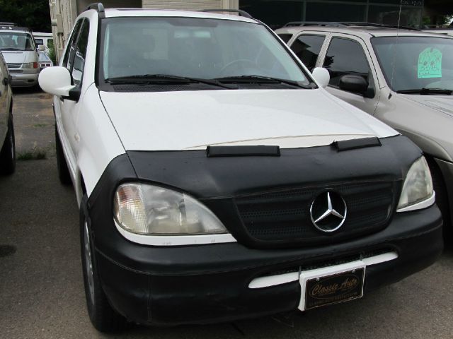 2000 Mercedes-Benz M-Class 3500 SLT Dually