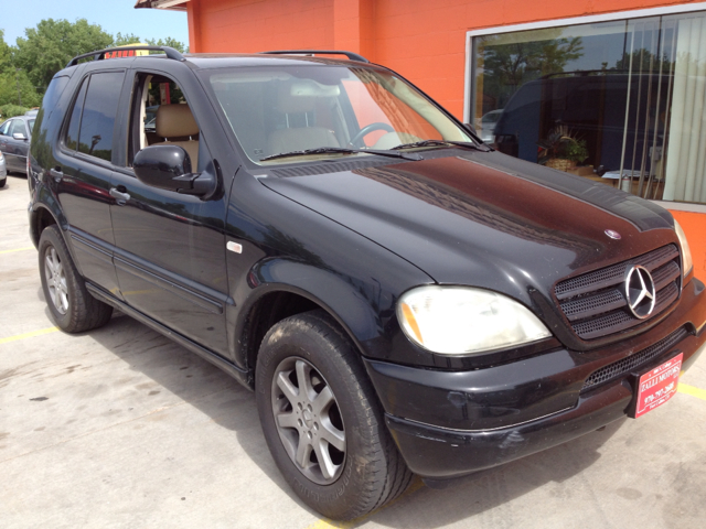 2001 Mercedes-Benz M-Class AWD Wagon Automatic VERY NICE