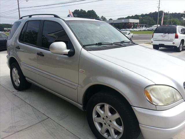 2001 Mercedes-Benz M-Class Navigation W/premium PLUS