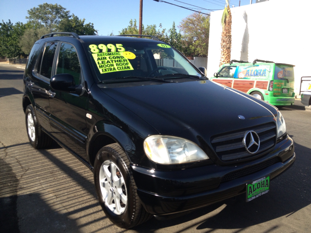 2001 Mercedes-Benz M-Class 3500 SLT Dually