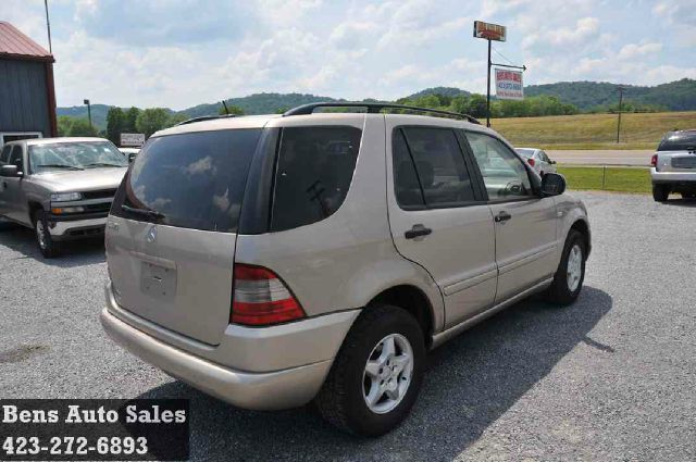 2001 Mercedes-Benz M-Class AWD Wagon Automatic VERY NICE