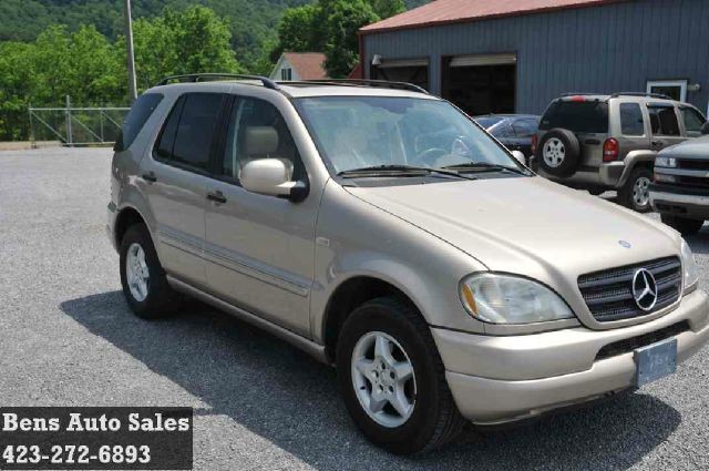 2001 Mercedes-Benz M-Class AWD Wagon Automatic VERY NICE