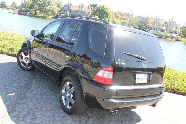 2001 Mercedes-Benz M-Class SLT Crew Cab Long Bed 4WD