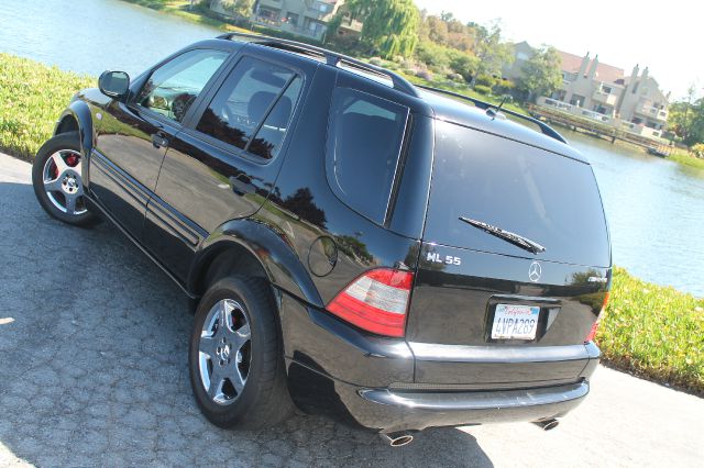 2001 Mercedes-Benz M-Class SLT Crew Cab Long Bed 4WD