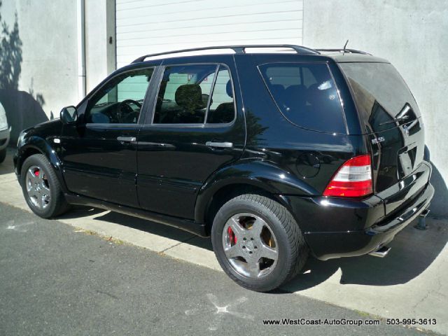 2001 Mercedes-Benz M-Class SLT Crew Cab Long Bed 4WD