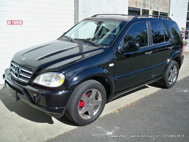 2001 Mercedes-Benz M-Class SLT Crew Cab Long Bed 4WD