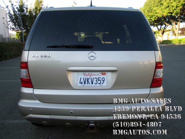 2002 Mercedes-Benz M-Class AWD Wagon Automatic VERY NICE