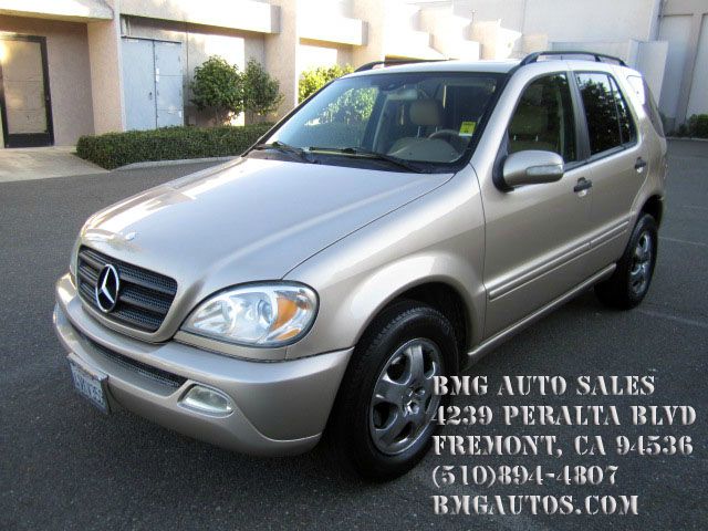 2002 Mercedes-Benz M-Class AWD Wagon Automatic VERY NICE