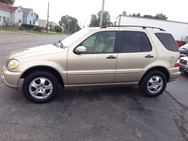 2002 Mercedes-Benz M-Class AWD Wagon Automatic VERY NICE