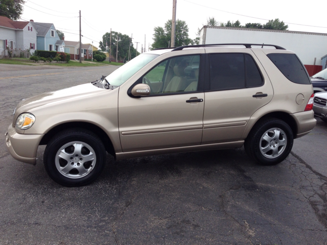 2002 Mercedes-Benz M-Class AWD Wagon Automatic VERY NICE