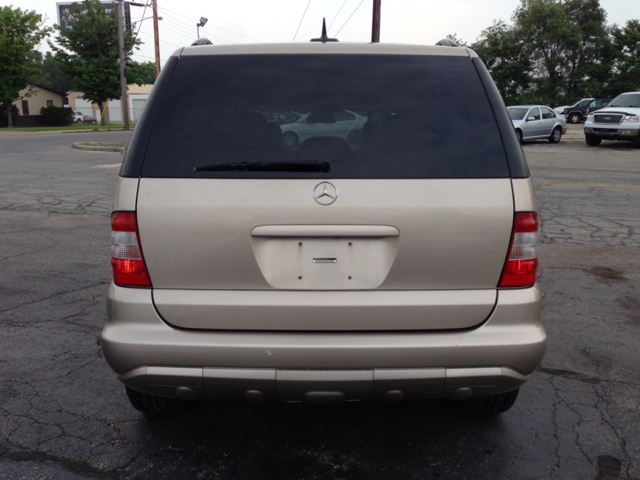 2002 Mercedes-Benz M-Class AWD Wagon Automatic VERY NICE