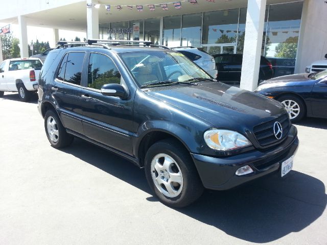 2002 Mercedes-Benz M-Class AWD Wagon Automatic VERY NICE