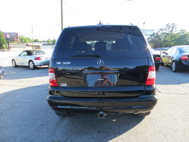 2002 Mercedes-Benz M-Class AWD Wagon Automatic VERY NICE