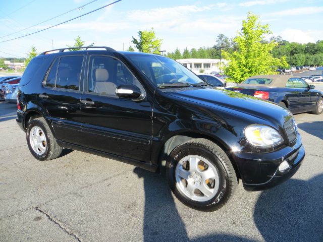 2002 Mercedes-Benz M-Class AWD Wagon Automatic VERY NICE