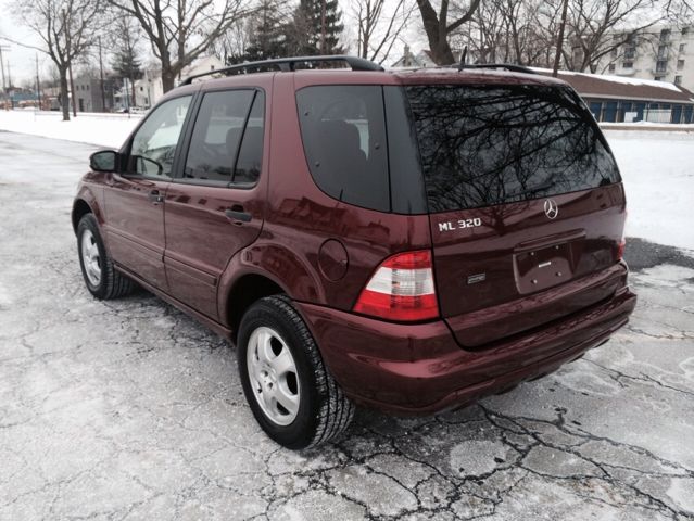 2002 Mercedes-Benz M-Class AWD Wagon Automatic VERY NICE