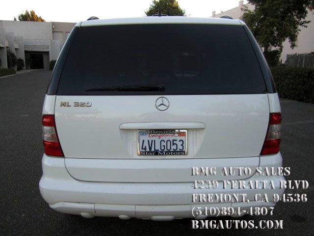 2002 Mercedes-Benz M-Class AWD Wagon Automatic VERY NICE