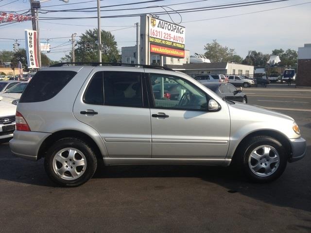 2002 Mercedes-Benz M-Class AWD Wagon Automatic VERY NICE