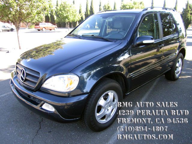 2002 Mercedes-Benz M-Class AWD Wagon Automatic VERY NICE