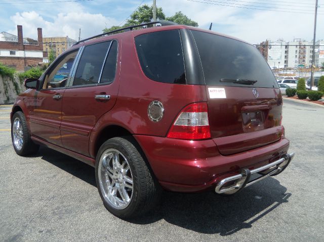 2002 Mercedes-Benz M-Class AWD Wagon Automatic VERY NICE