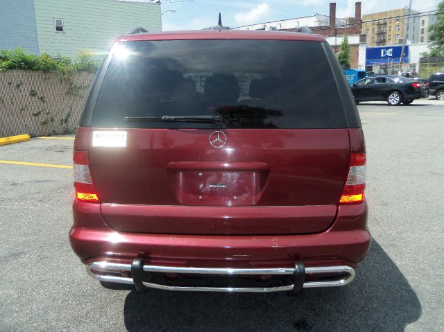 2002 Mercedes-Benz M-Class AWD Wagon Automatic VERY NICE