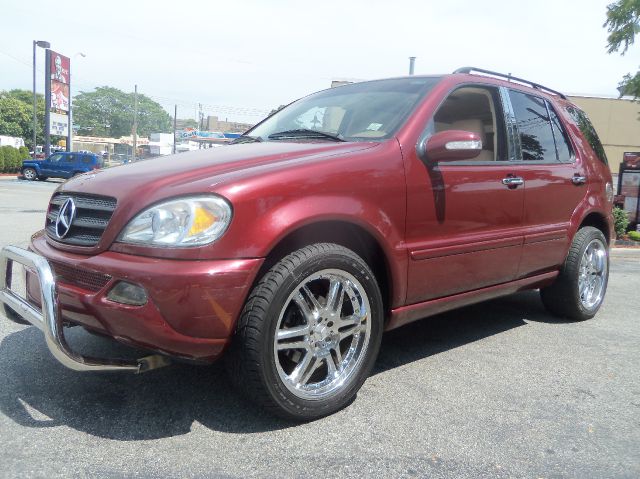 2002 Mercedes-Benz M-Class AWD Wagon Automatic VERY NICE