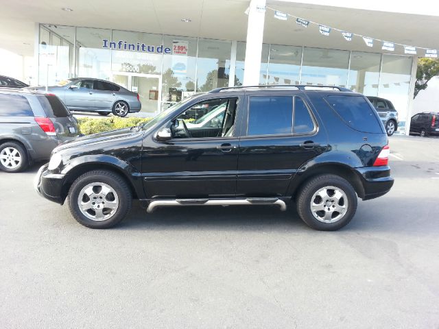 2002 Mercedes-Benz M-Class AWD Wagon Automatic VERY NICE