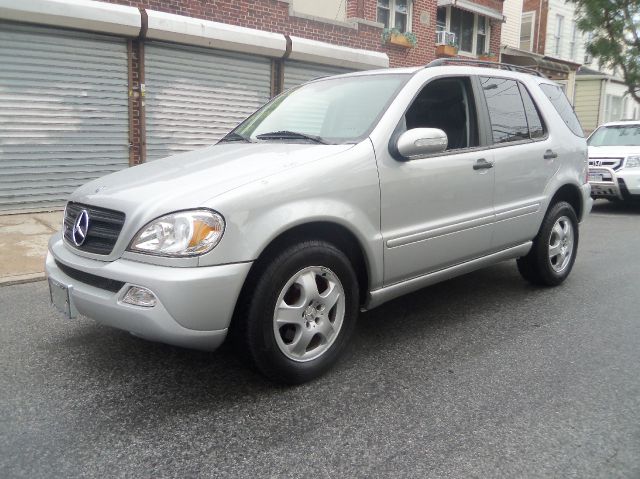 2003 Mercedes-Benz M-Class SES 5dr