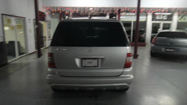 2003 Mercedes-Benz M-Class AWD Wagon Automatic VERY NICE