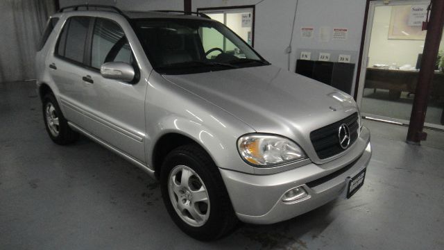 2003 Mercedes-Benz M-Class AWD Wagon Automatic VERY NICE