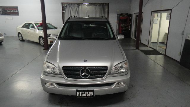 2003 Mercedes-Benz M-Class AWD Wagon Automatic VERY NICE