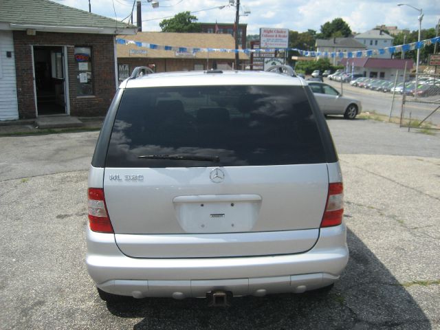 2003 Mercedes-Benz M-Class AWD Wagon Automatic VERY NICE