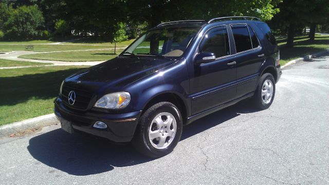 2004 Mercedes-Benz M-Class SES 5dr