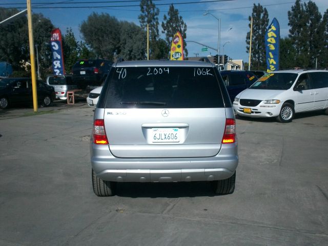 2004 Mercedes-Benz M-Class SES 5dr