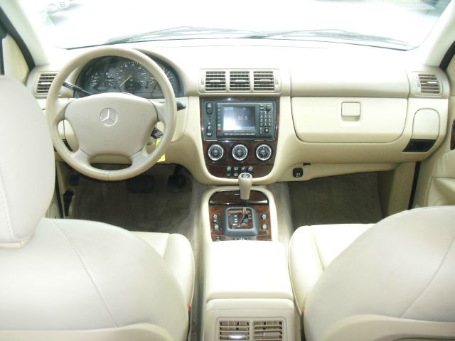 2004 Mercedes-Benz M-Class SES 5dr